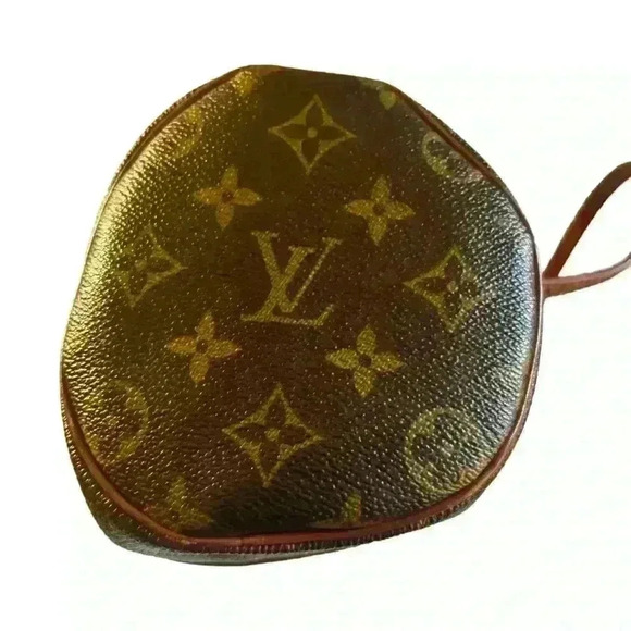 Louis Vuitton Papillon 30- EUC 100% authentic and will go to Posh, authenticity - Picture 5 of 15